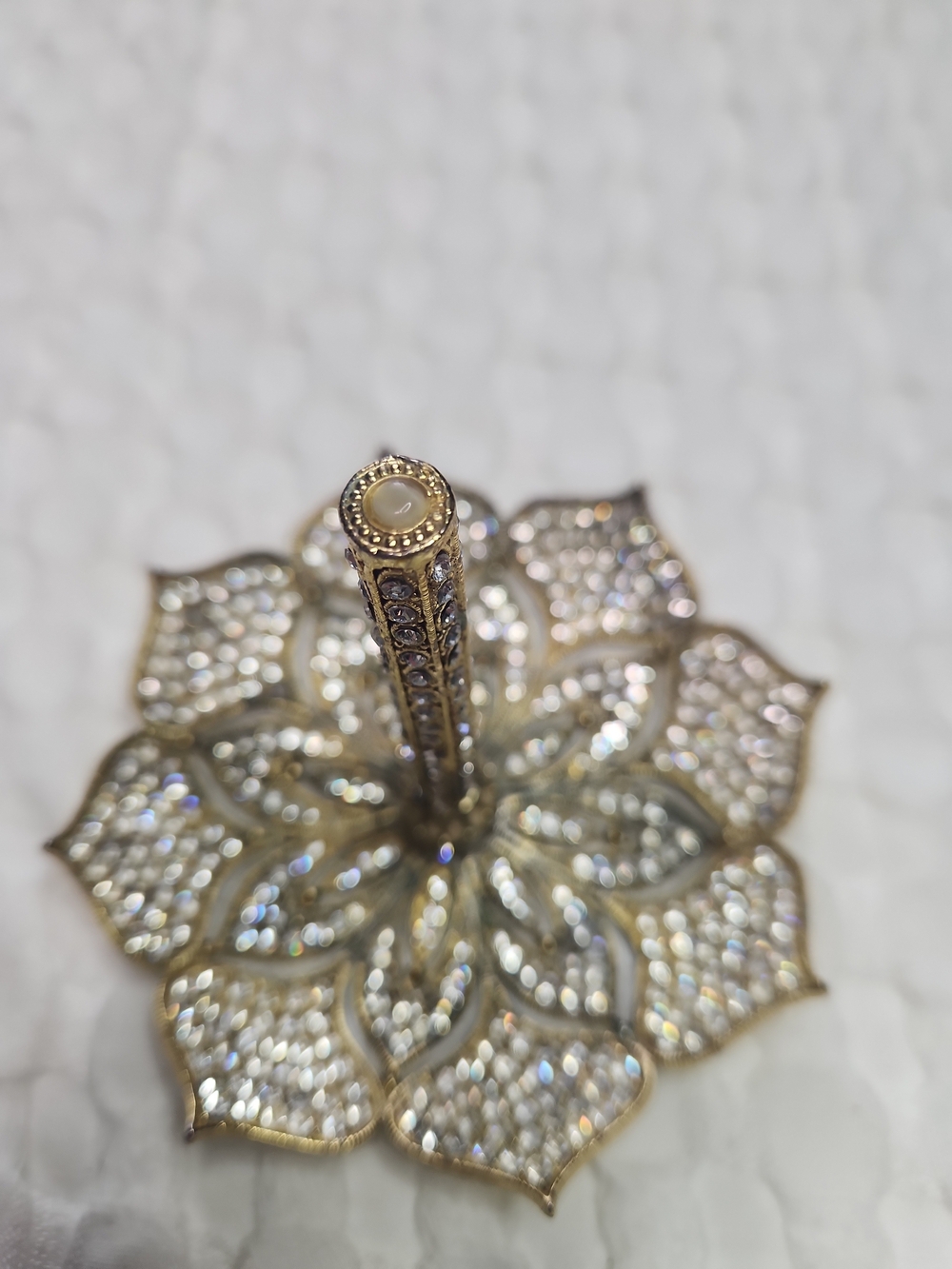 Crystal Lotus Ring Holder - Decorative Jewelry Stand